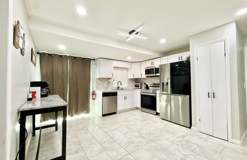 Greendell Casa | Historic Barn View Newton Farm House