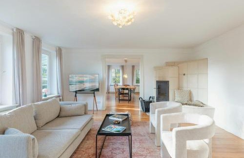 Ostenfeld Casa | Historic Villa In North Frisia