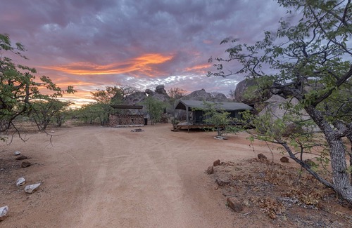 Palmwag Alquiler De RV | Hoada Camp Site