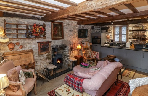 Hay on Wye Cabaña | Hoarders Cottage