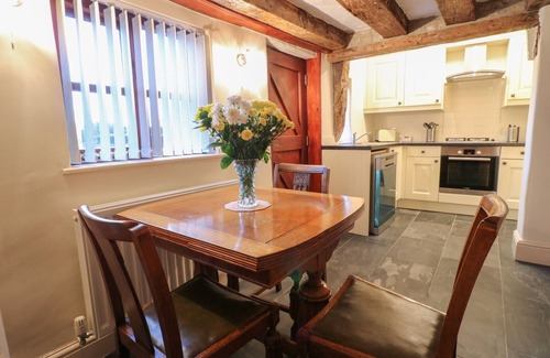 Ilkeston Cabaña | HOBSON'S COTTAGE 10 MAIN STREET, family friendly in Ilkeston