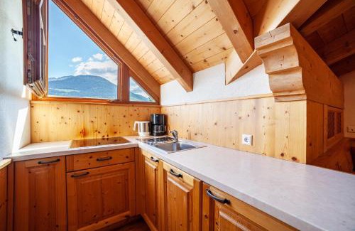 Montechiaro Apartamento | Hof am Schloss Apartement Zirm