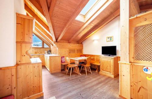 Montechiaro Apartamento | Hof am Schloss Apartement Zirm