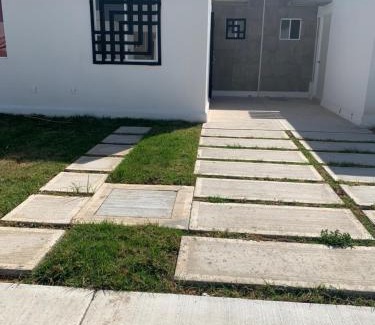 León Casa | Hogar Cálido y Acogedor