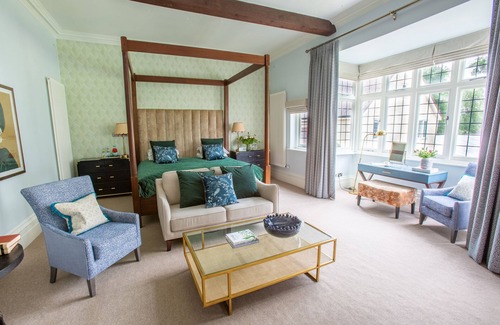 Codsall Hotel | Hogarths Hotel