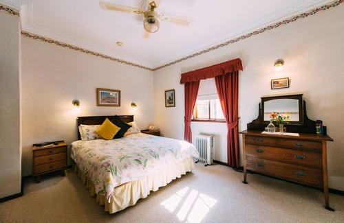 Nannup Cama Y Desayuno | Holberry House, la dulce música de la paz.