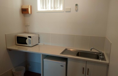 Holbrook Hotel | Holbrook Town Centre Motor Inn