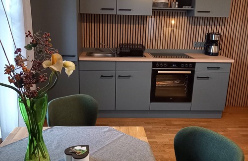 Gstadt Apartamento | Apartamento vacacional "2 Haus Reichl" con balcón privado y Wi-Fi