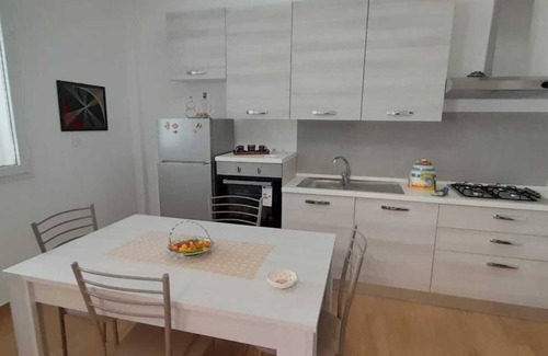 Caltagirone Apartamento | Apartamento vacacional 'Appartamento 2 con Piscina' con piscina, balcón y aire acondicionado