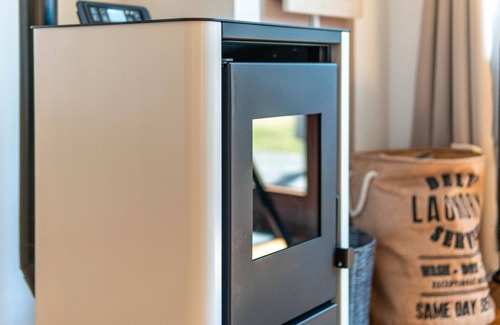 Falkenstein Apartamento | Apartamento vacacional 'Apartamento con terraza - Se admiten perros' con vistas a la montaña, terraza y Wi-Fi