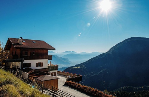 Foiana Apartamento | Apartamento vacacional 'Judith - Gallhof' con vistas a la montaña, terraza privada y Wi-Fi