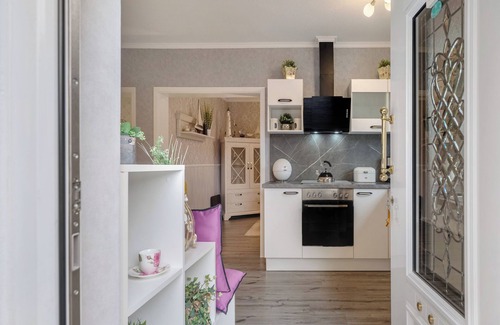 Kurrenberg Apartamento | Apartamento vacacional 'Moselburgblick' con vistas a la montaña y Wi-Fi