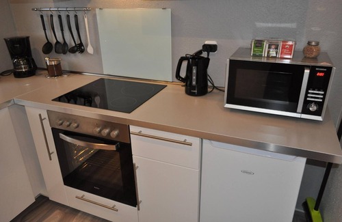 Niedenstein Apartamento | Apartamento de vacaciones Niedenstein para 1 - 4 personas con 1 dormitorio - Apartamento en casa uni