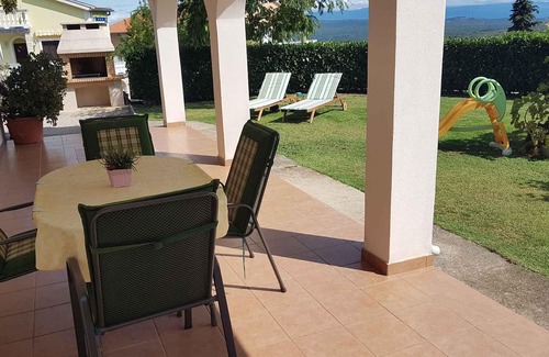 Salatic Apartamento | Apartamento vacacional con aire acondicionado y terraza