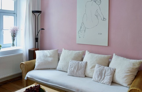 Outer Neustadt Apartamento | Alquiler-Apartamento-Baño privado-Vista a la Ciudad