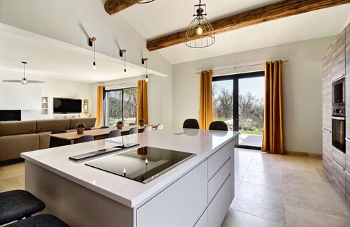 Saint-Saturnin-les-Apt Casa | CASA DE VACACIONES LUBERON