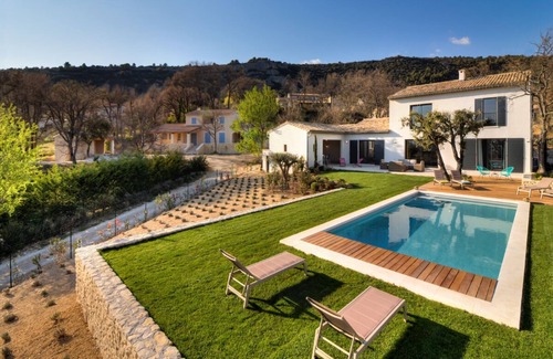 Saint-Saturnin-les-Apt Casa | CASA DE VACACIONES LUBERON