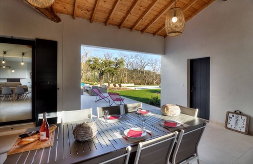 Saint-Saturnin-les-Apt Casa | CASA DE VACACIONES LUBERON