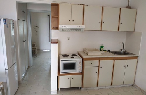 Kipri Casa | Casa de vacaciones '11 Perasma Kypri Beach Apt' con terraza privada, Wi-Fi y aire acondicionado.