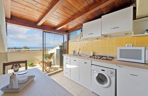 Su Forti Casa | Casa de vacaciones "Bilocale Panoramico" con vistas al mar, jardín y aire acondicionado