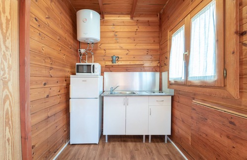 Barx Casa | Casa de vacaciones 'Cabaña Madera B' con vistas a la montaña, Wi-Fi y aire acondicionado