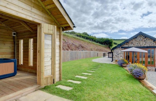 Worlington Casa | Holiday Home Crow