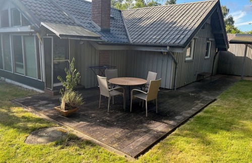 Brekendorf Casa | Casa de vacaciones 'Dänisches Tiny Haus Brekendorf' con vistas a la montaña, terraza privada y Wi-Fi