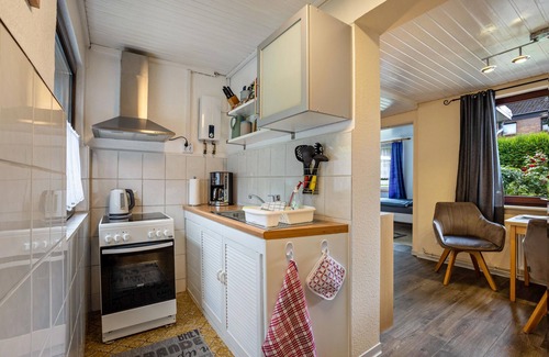 Itzehoe Casa | Casa de vacaciones 'Ferienwohnung Carstens' con terraza privada, jardín privado y Wi-Fi