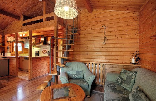 Gruenau Casa | Casa de vacaciones 'Haus Cürsgen - Blockhaus Jana' con terraza privada y Wi-Fi