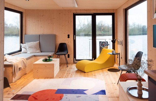 Moorfleet Casa | Casa de vacaciones 'Hausboot Off An Schöner Dove Elbe' con terraza privada y Wi-Fi