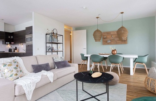 Vissershaven Casa | Holiday Home in Den Haag With Terrace