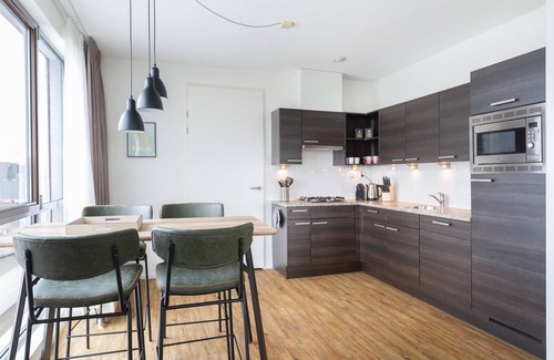 Vissershaven Casa | Holiday Home in Den Haag With Terrace