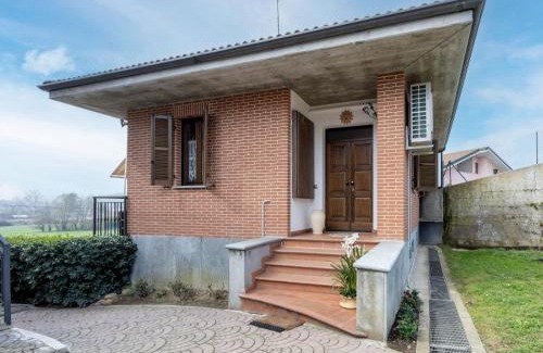 Montegrosso dʼAsti Casa | Holiday Home La Casa del Nonno by Interhome