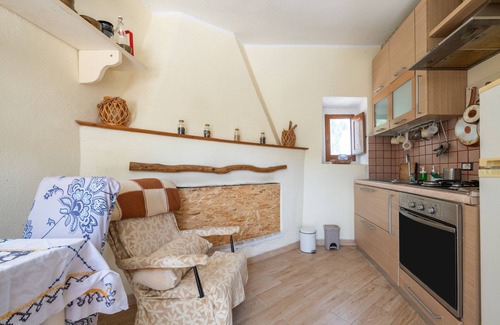 Quartu Sant'Elena Casa | Casa de vacaciones "La Casina Rurale - In Our Garden" con vistas a la montaña