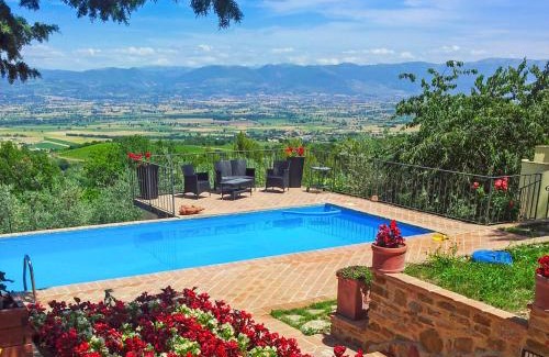 Cantalupo Casa | Holiday Home La Letizia by Interhome