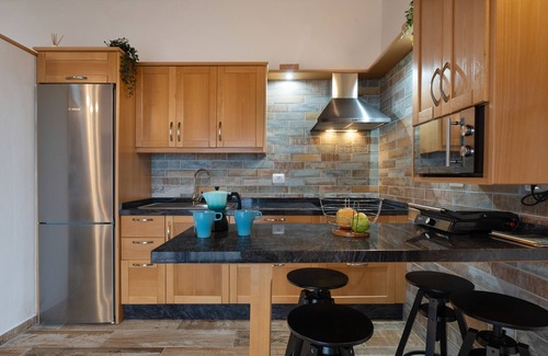 Frontera Casa | Casa de vacaciones 'Los Almendr2s' con vistas al mar, terraza privada y Wi-Fi