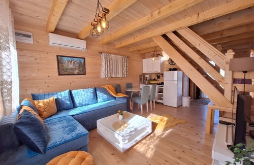 Rijeka Crnojevica Cabaña | Holiday Home Mia