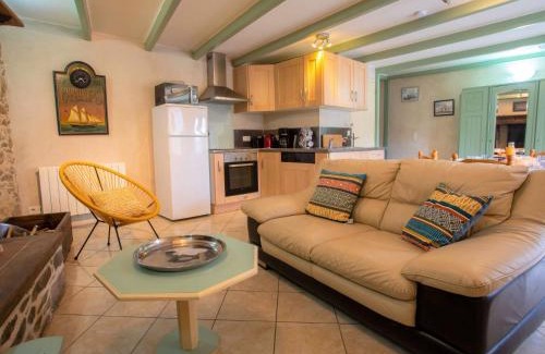 Pleurtuit Casa | Holiday Home Ty Coz by Interhome