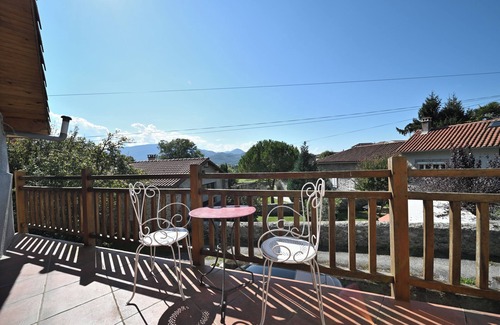 Barbazan Casa | Casa de vacaciones "Vallée De Barousse" con vistas a la montaña, terraza y jardín privados