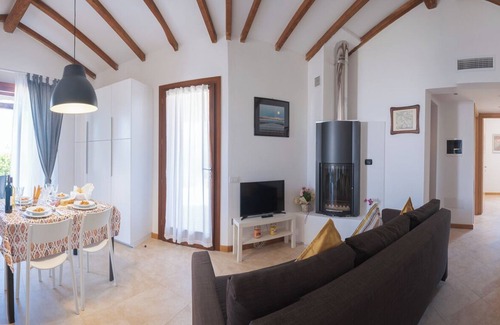 Is Molas Casa | Holiday Home 'Villa Ajò' with Private Terrace, Wi-Fi and Air Conditioning