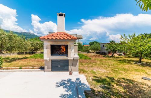 Rudine Casa | Holiday house Kristina with jacuzzi pool only for you