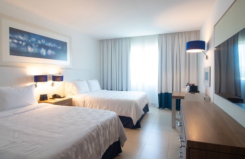 Playa Diamante Hotel | Holiday Inn Acapulco La Isla by IHG