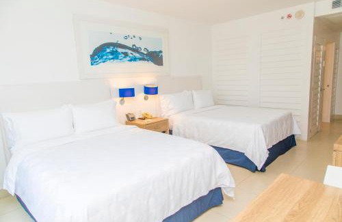 La Poza Hotel | Holiday Inn Acapulco La Isla by IHG