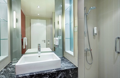 Schoenefeld Hotel | Holiday Inn Berlin Airport - Conference Centre by IHG