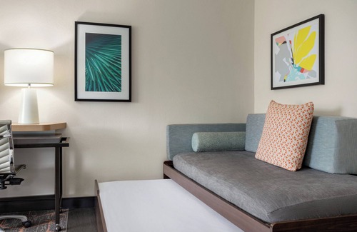 Milldale Hotel | Holiday Inn Cheshire - Southington by IHG