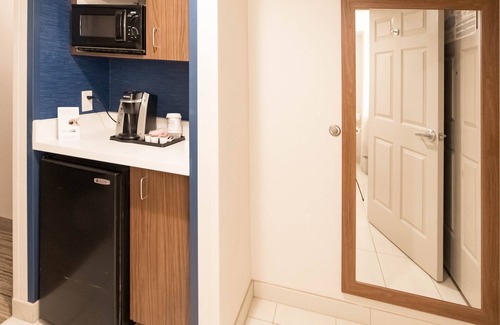 Porterville Hotel | Holiday Inn Ex Ste Porterville by IHG
