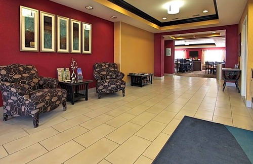 Defiance Hotel | Holiday Inn Express Hotel & Suites Defiance, an IHG Hotel