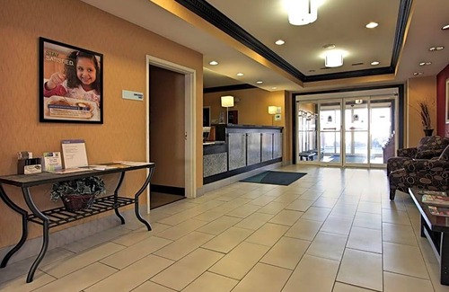 Defiance Hotel | Holiday Inn Express Hotel & Suites Defiance, an IHG Hotel