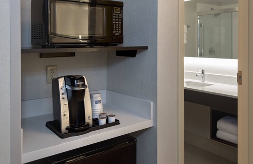 Great Barrington Hotel | Holiday Inn Express Hotel & Suites Great Barrington by IHG