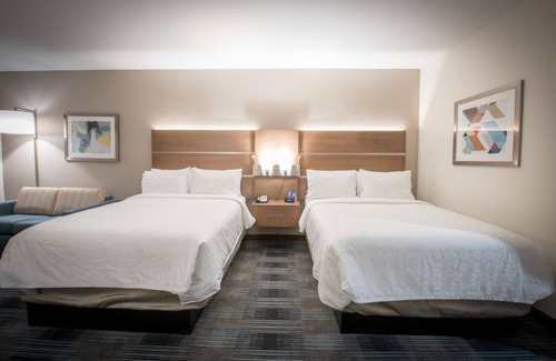 Westchase Hotel | Holiday Inn Express and Suites Houston Westchase - Westheimer by IHG